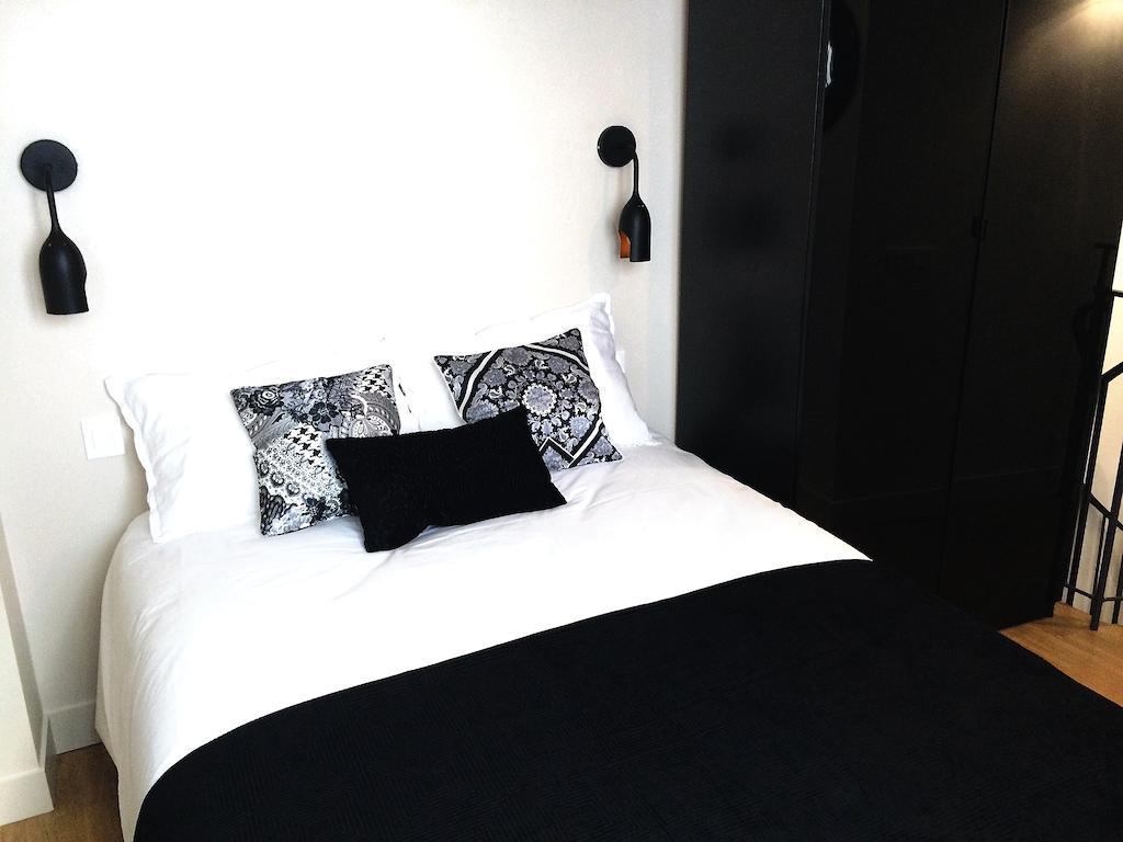 Appartement Duplex de charme au Coeur de Montmartre à Paris Chambre photo