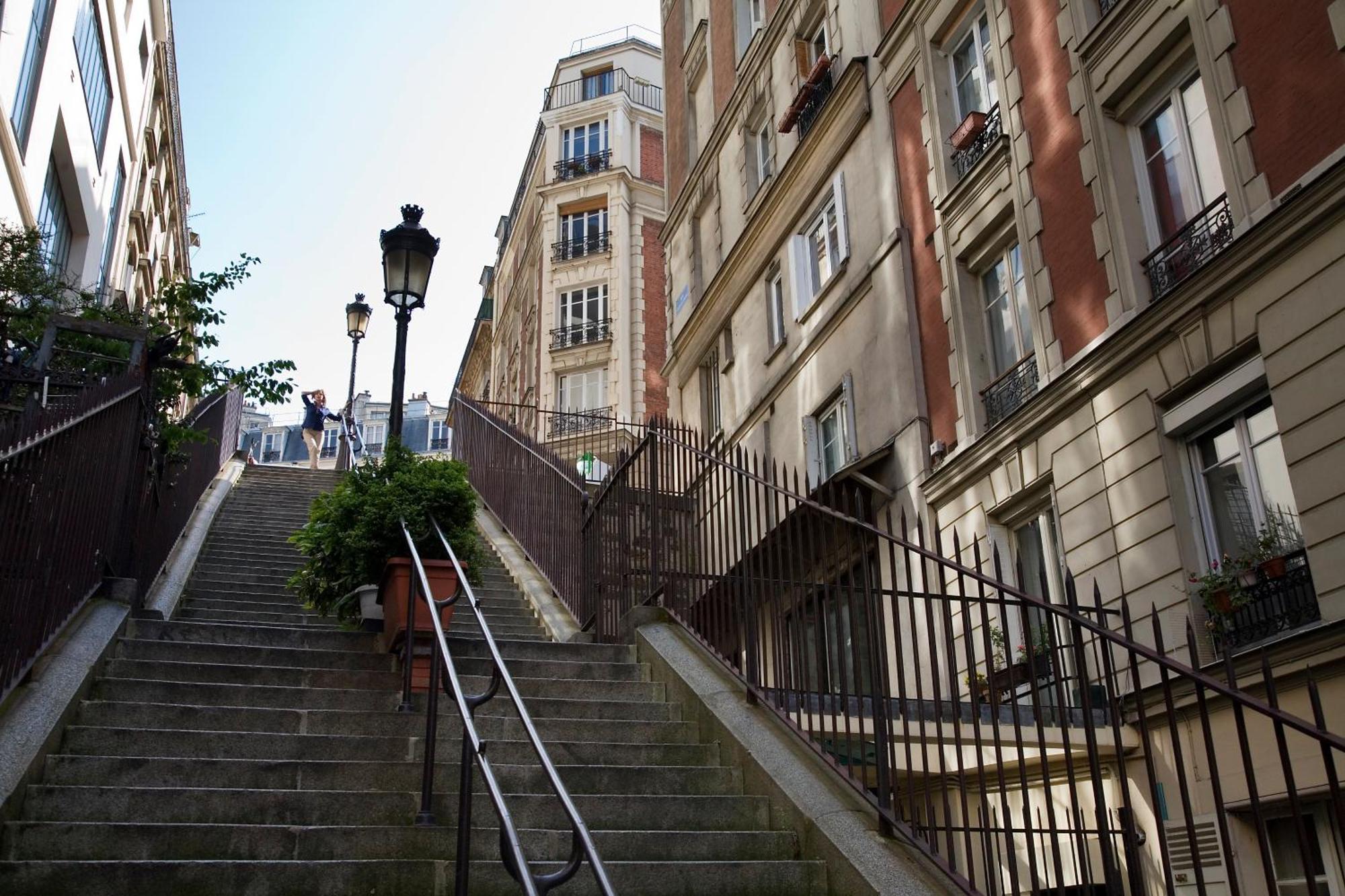 Appartement Duplex de charme au Coeur de Montmartre à Paris Extérieur photo